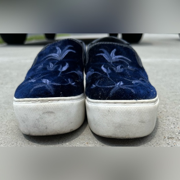 Steve Madden platform blue suede shoes 💙 - Picture 3 of 5